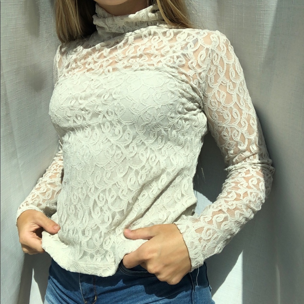 ⚓️Lace Turtleneck ⚓️